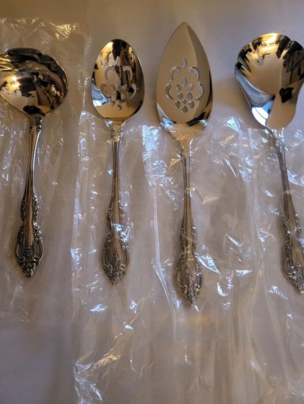 NEW Oneida Community Brahms Stainless Steel Serving 4 Piece SET NOS